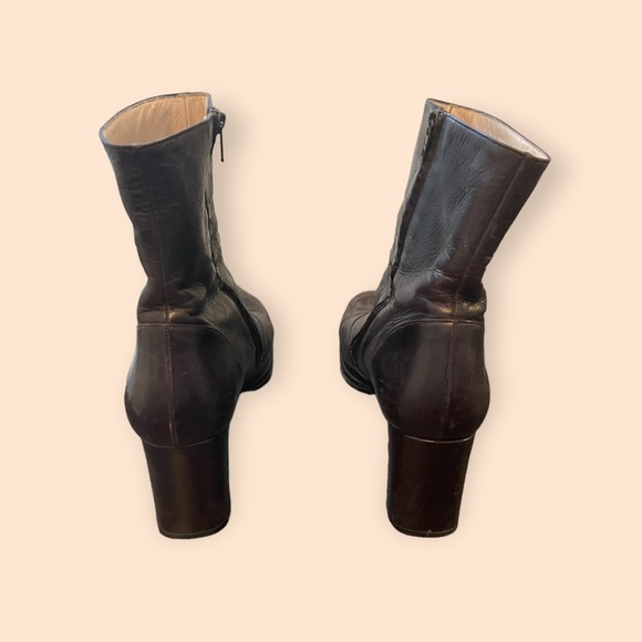 CHANEL Vintage ankle boots. Mahogany. CC toe. - Picture 4 of 6